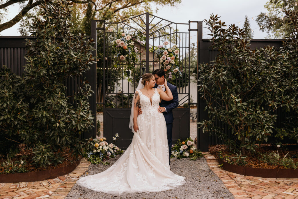 A spring Downtown Pensacola wedding at Supposey Warehouse and Gardens