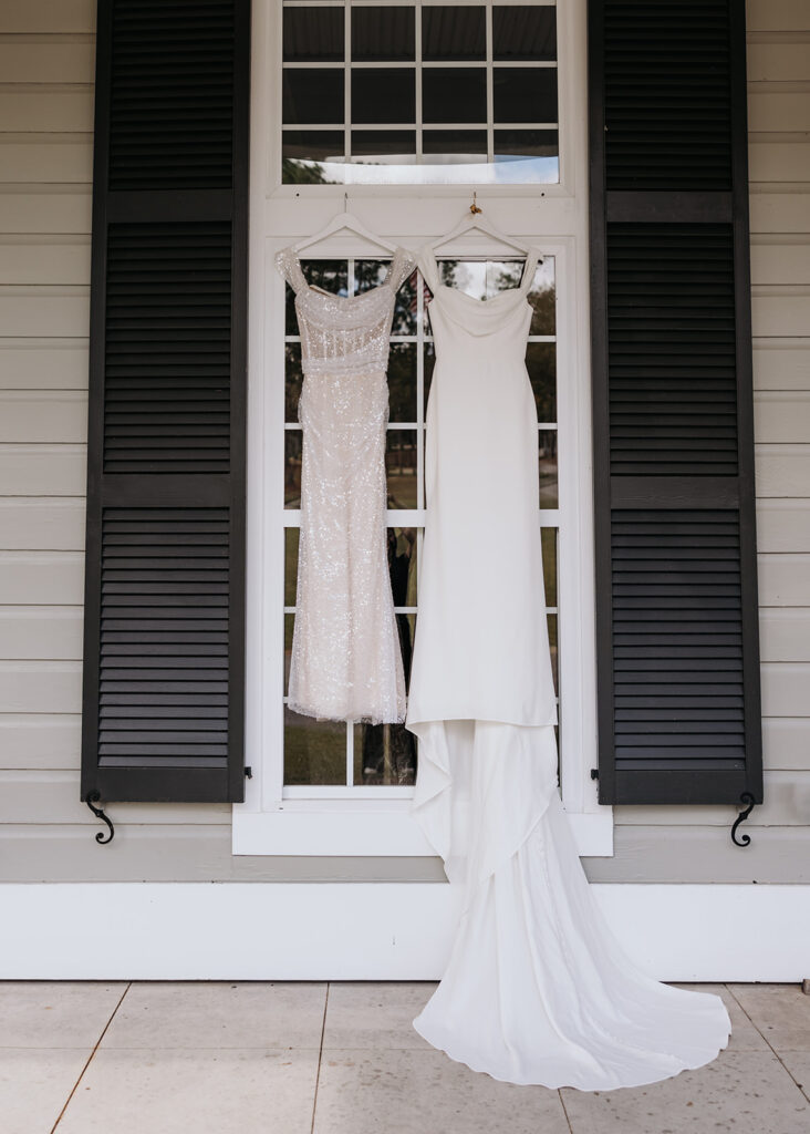 bride's dresses