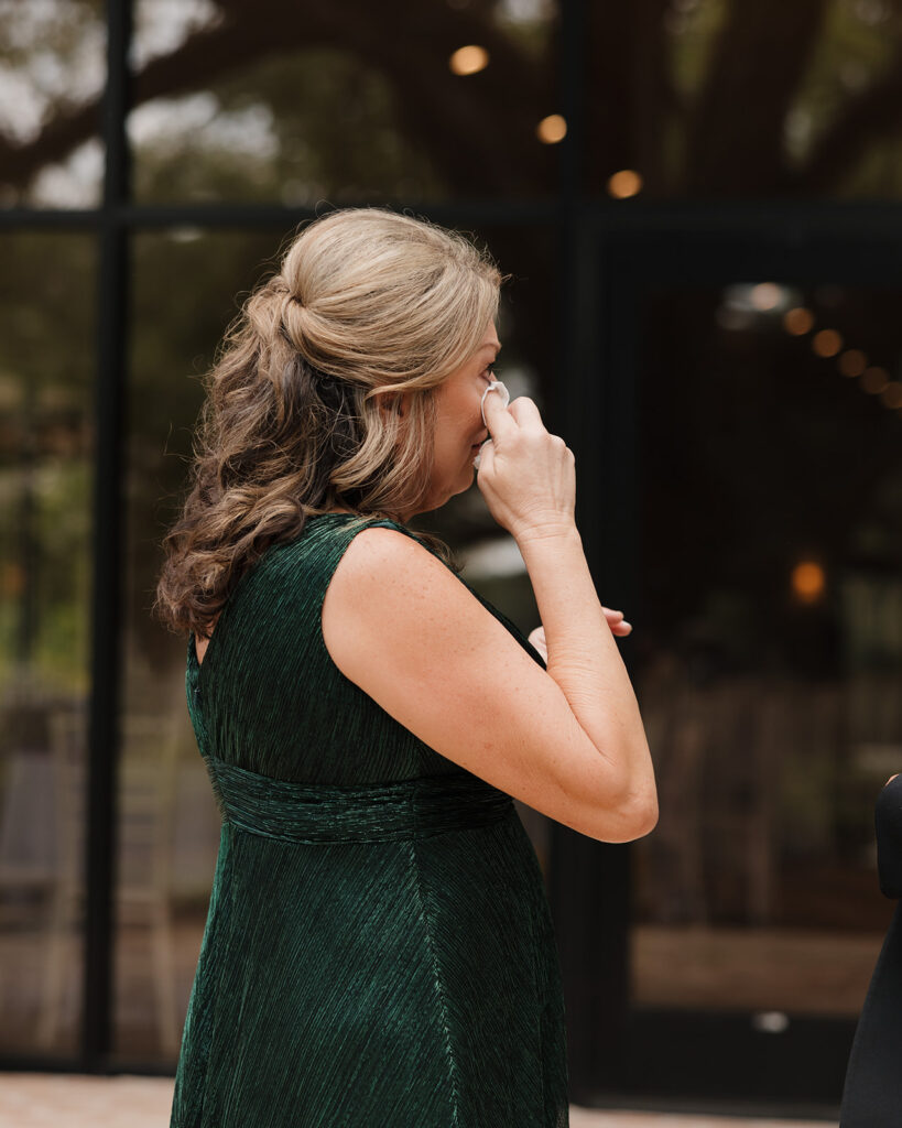 groom's mother cries