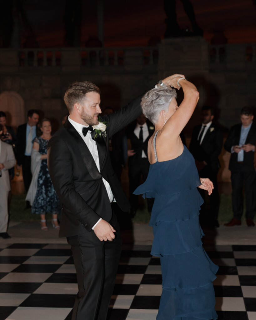 groom dances with his mother