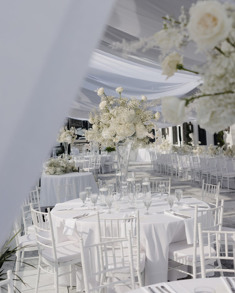 wedding flowers at the Pearl in Rosemary Beach Florida
