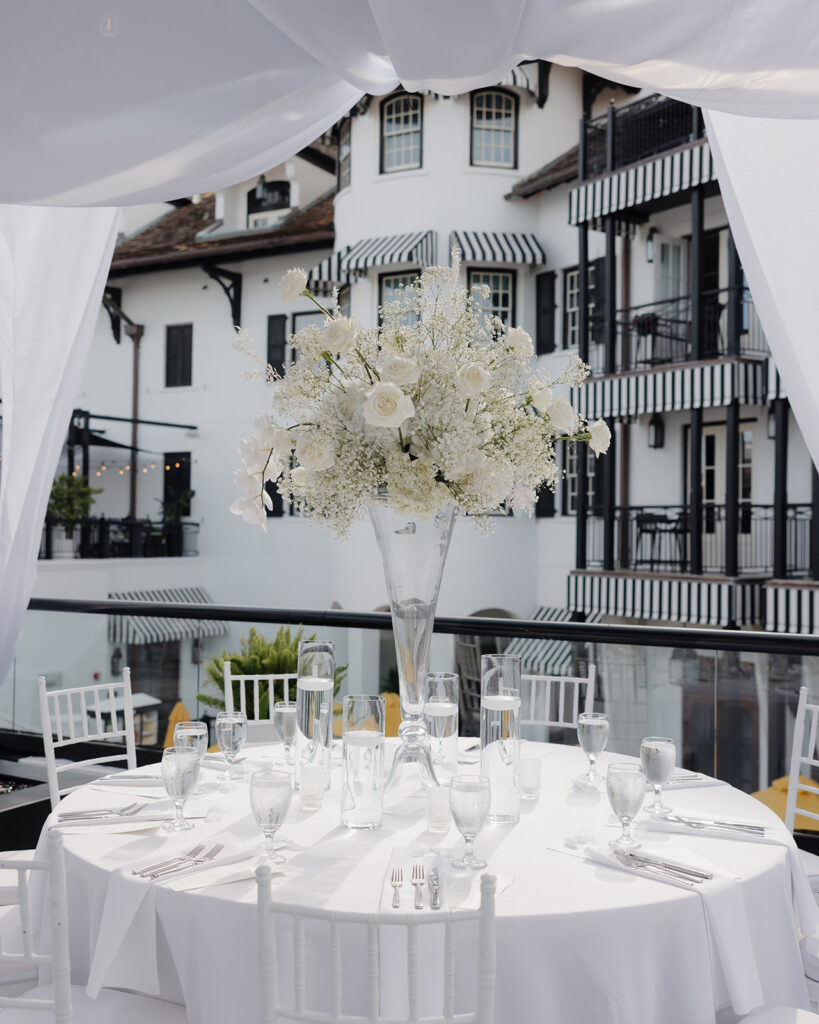 wedding florals at the Pearl in Rosemary Beach Florida