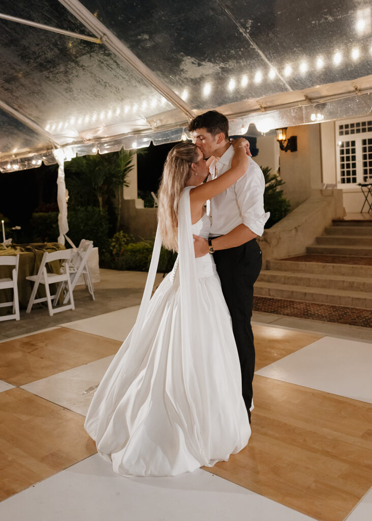 Sydonie Mansion wedding photos