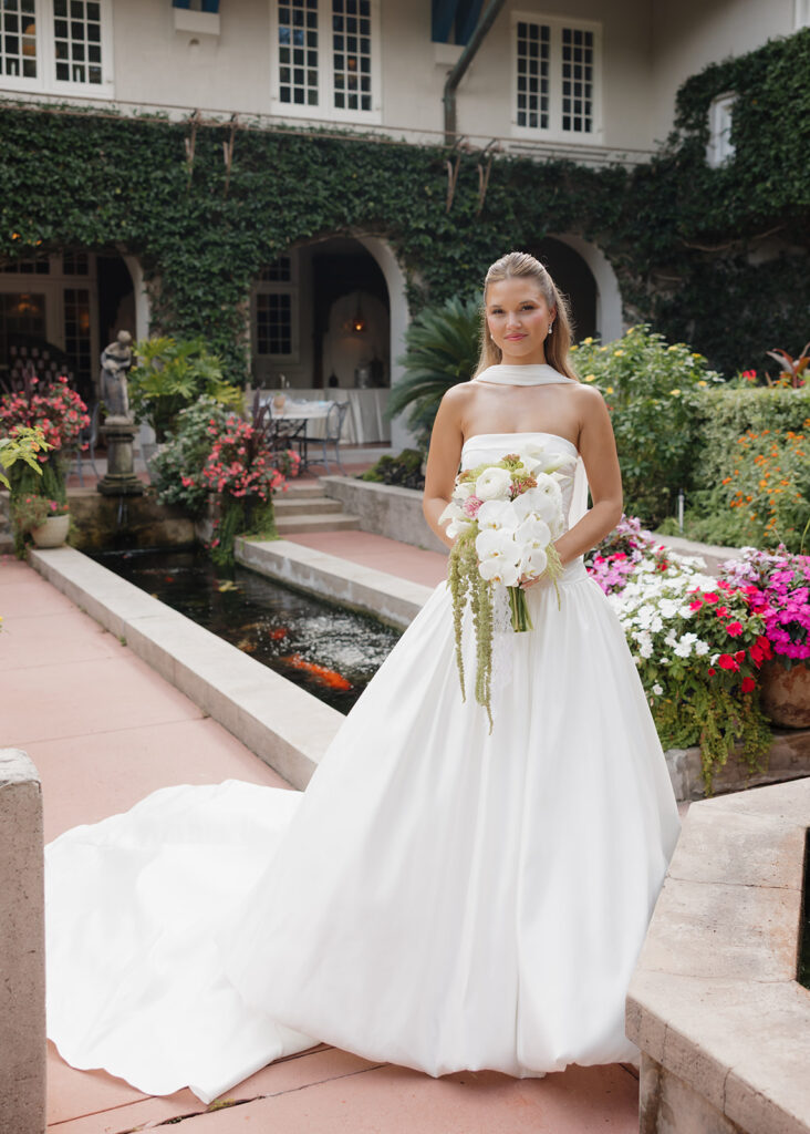 bride holds her wedding bouquet